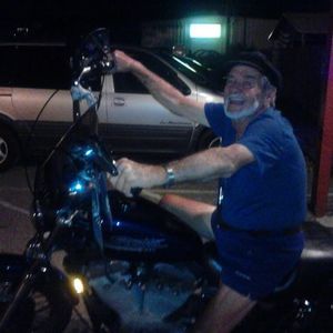 Meet your Posher, Lloyd